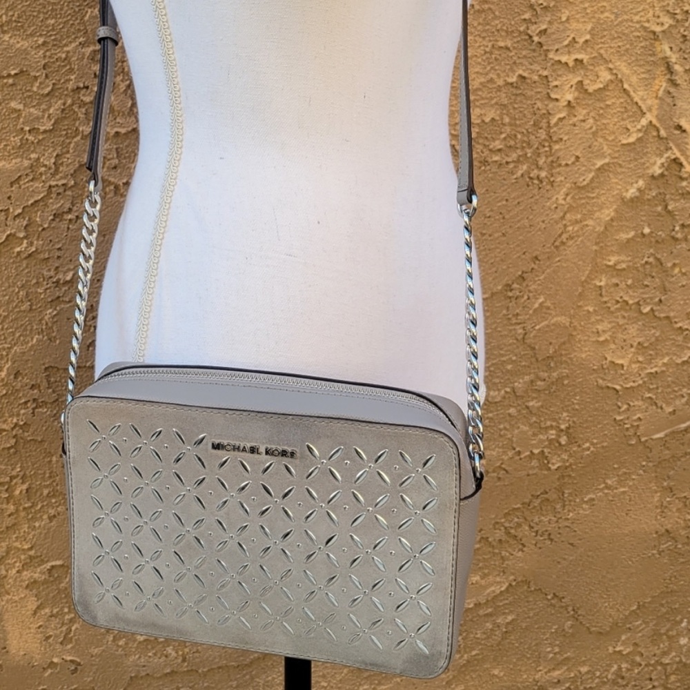 Michael Kors Purse - Picture 4 of 9